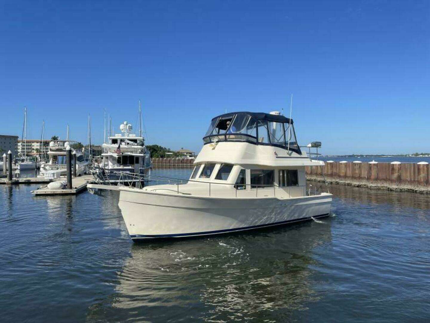 2005 Mainship — - Image 2