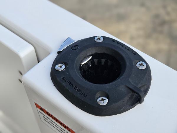 Burnewiin mount on Monterey Elite 27 OB, 2026 model.