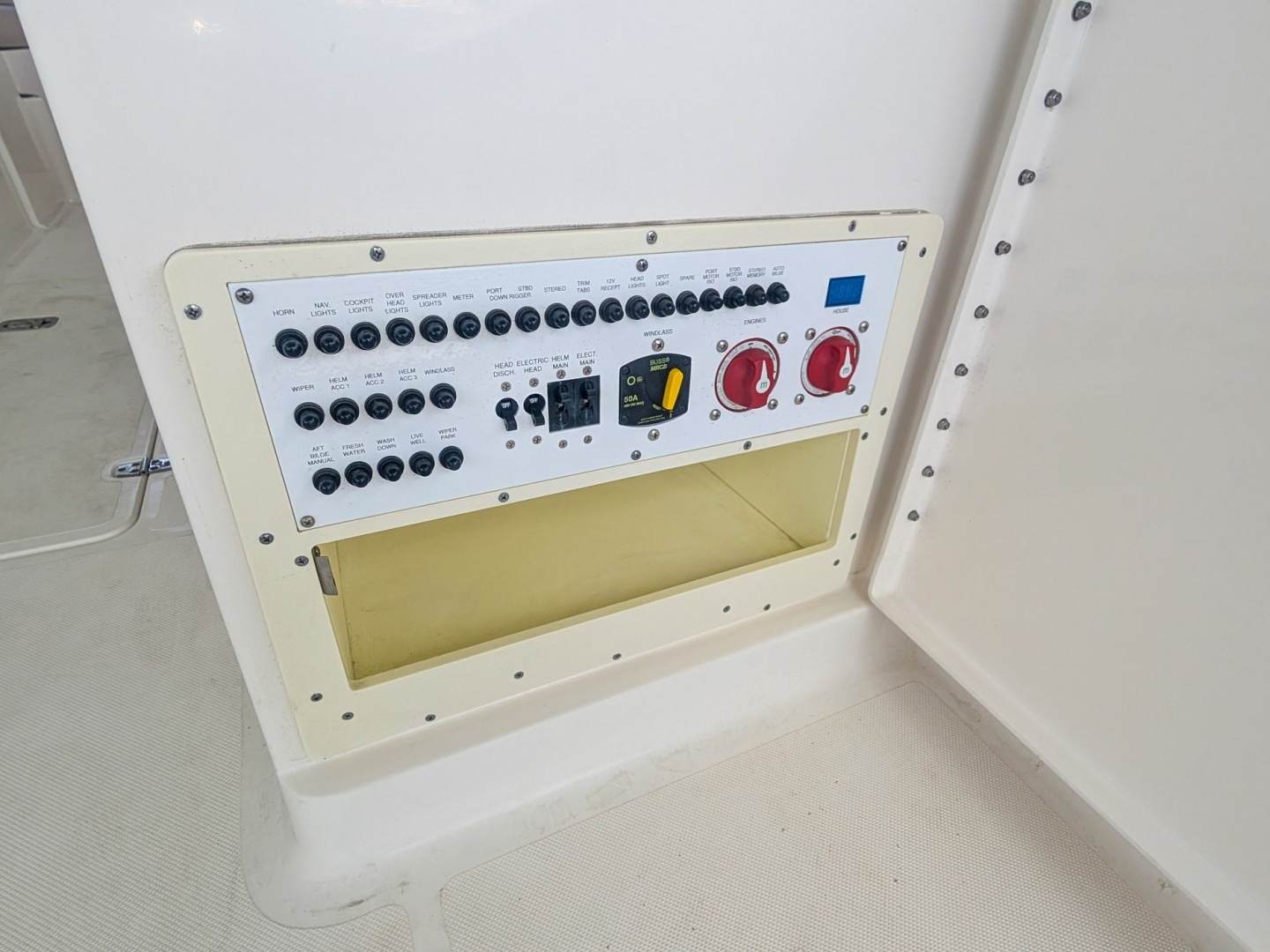 2015 Pursuit DC 265 Dual Console - Image 17