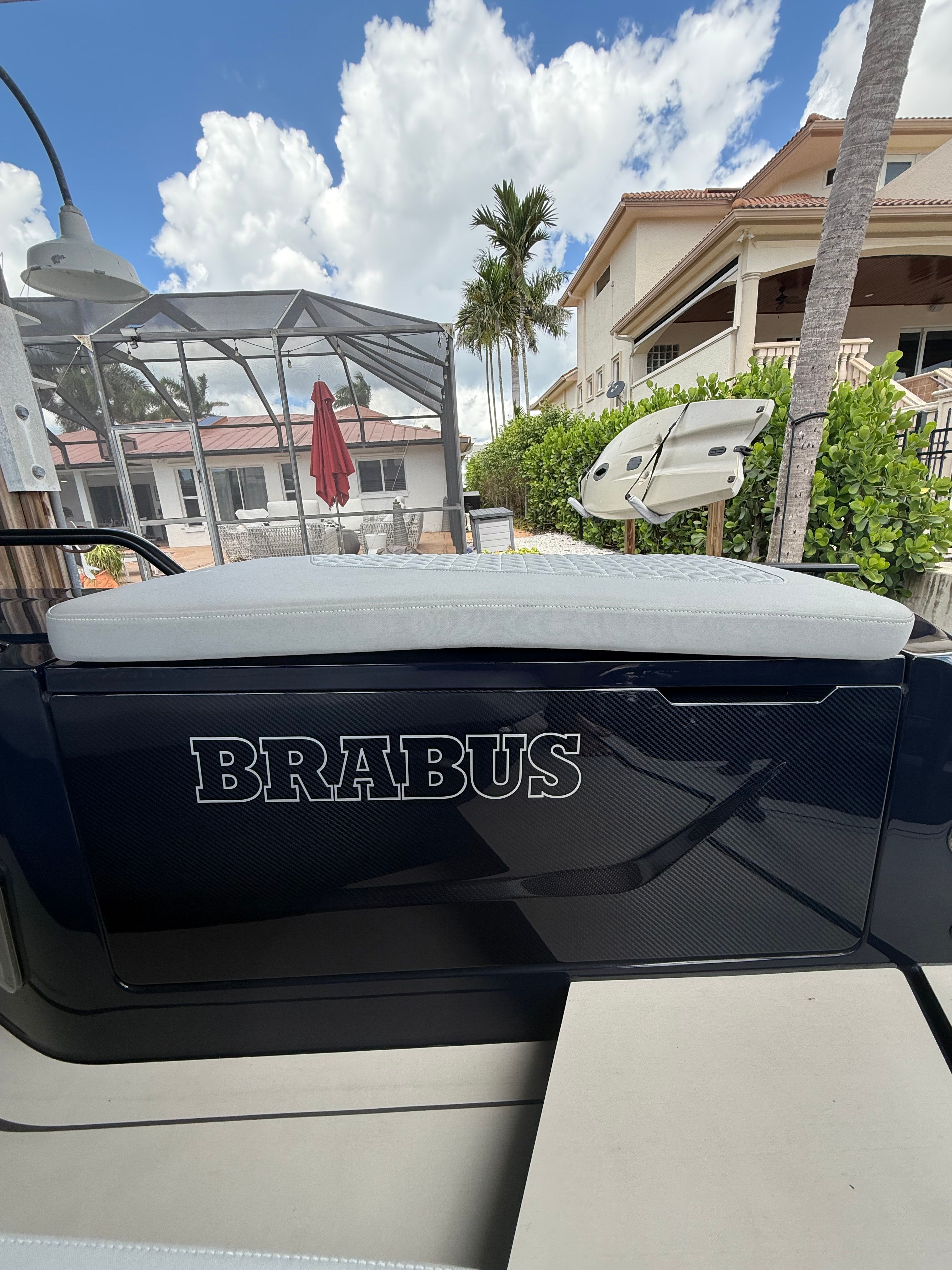 2023 Axopar Brabus Shadow 900 Sun-Top - 6