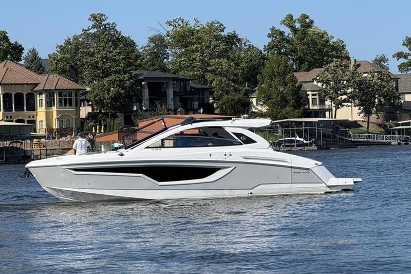 2022 Cruisers 42 GLS