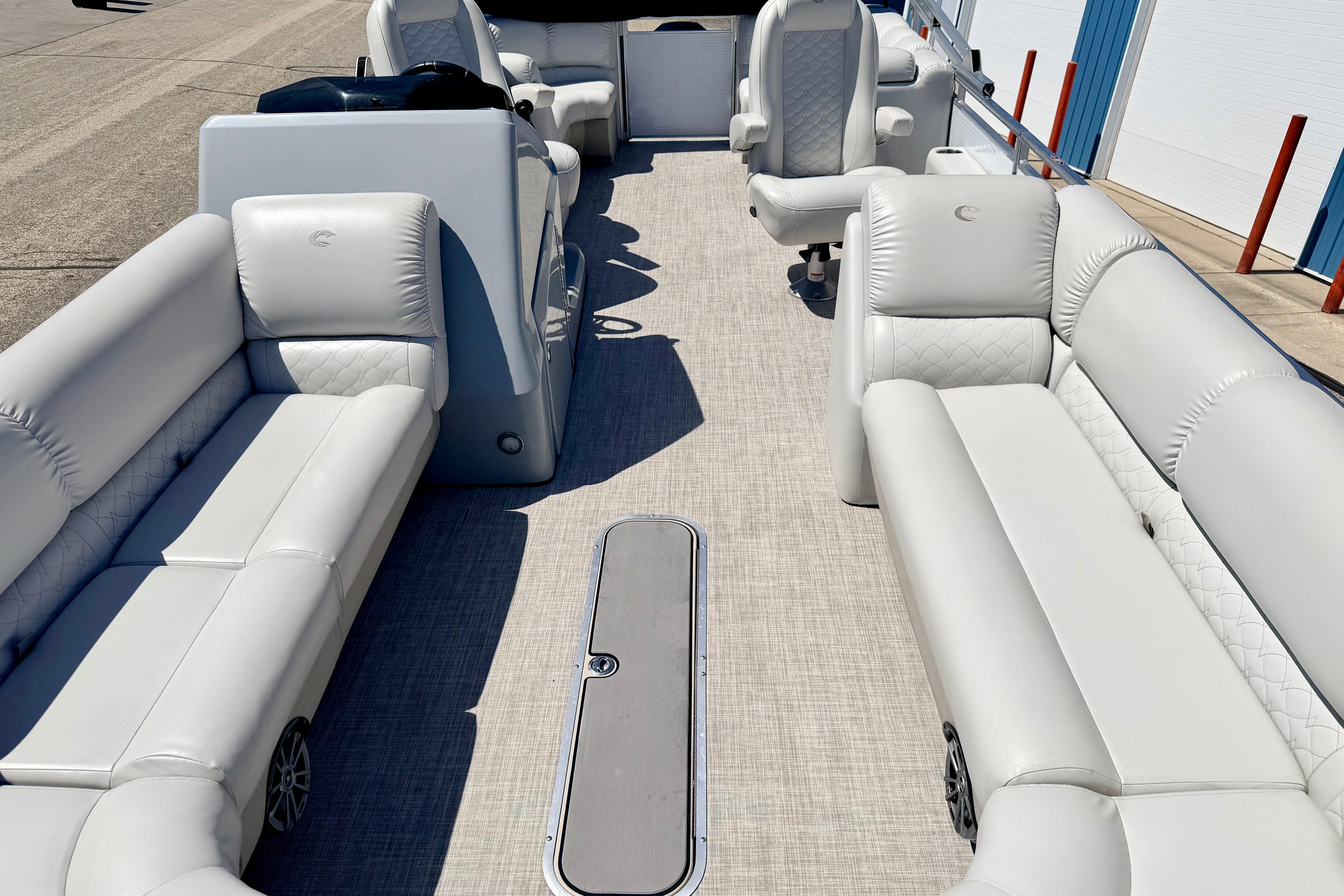 2019 Crestliner 240 Rally DX CW pontoon boat with spacious seating and modern design.