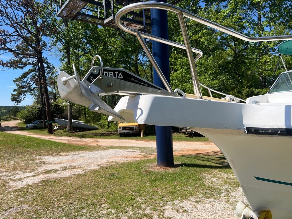 1996 Offshore Yachts Cuddy Cabin - 23