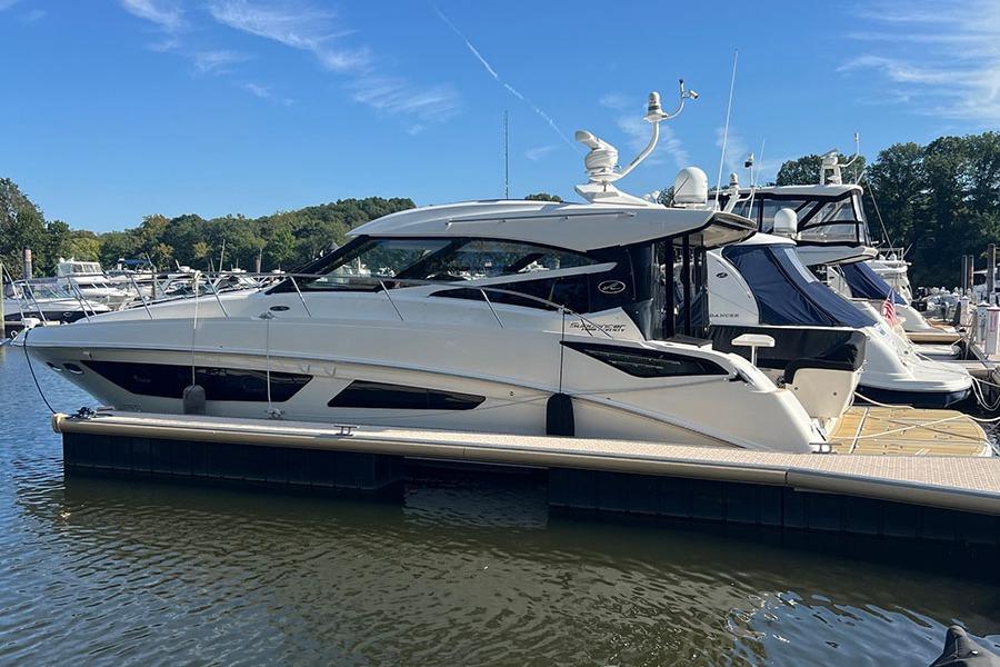 2015 Sea Ray 470 Sundancer