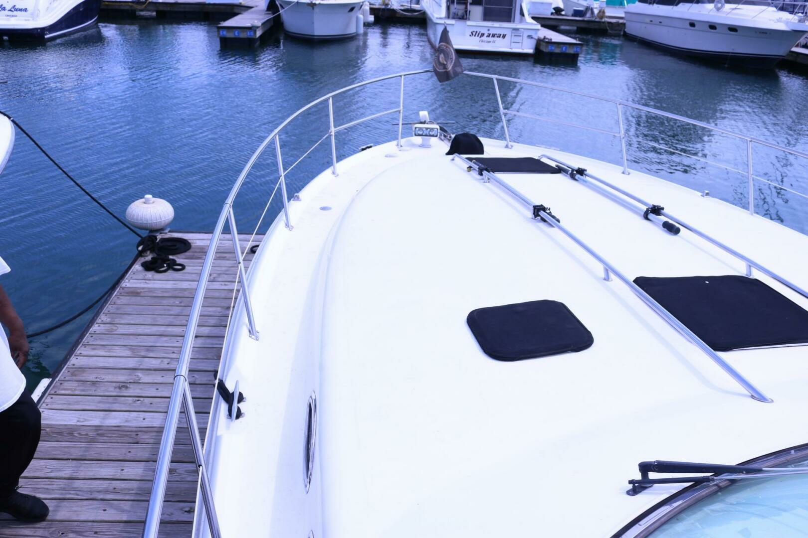 1996 Sea Ray Sundancer - Image 9