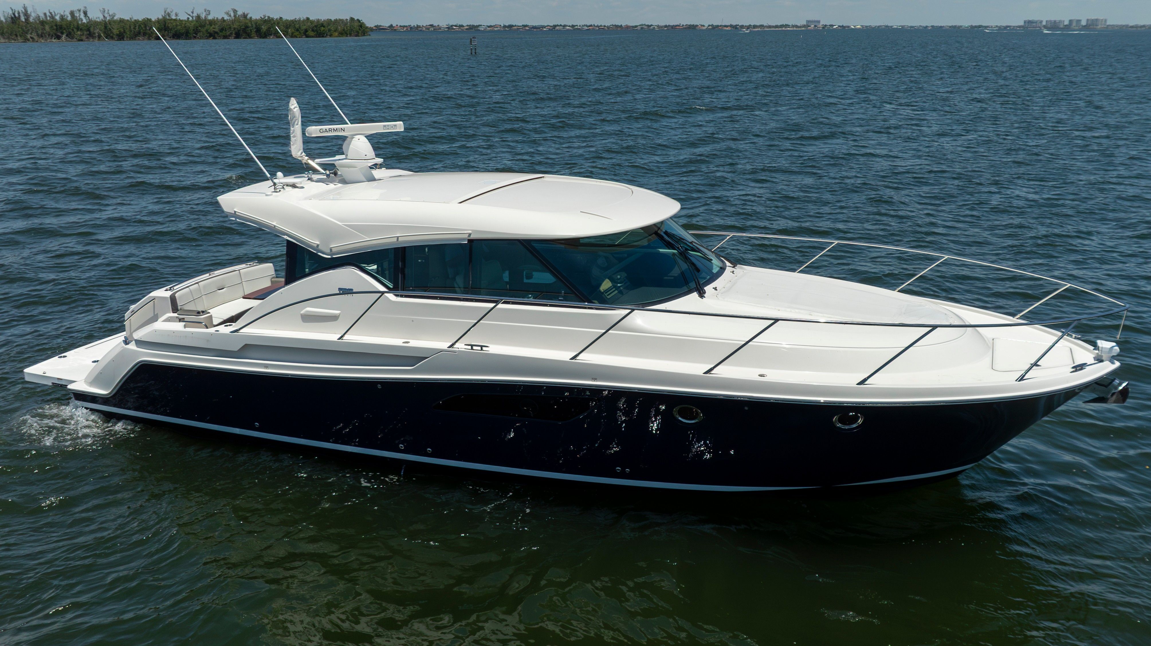 2018 Tiara Yachts 44 Coupe