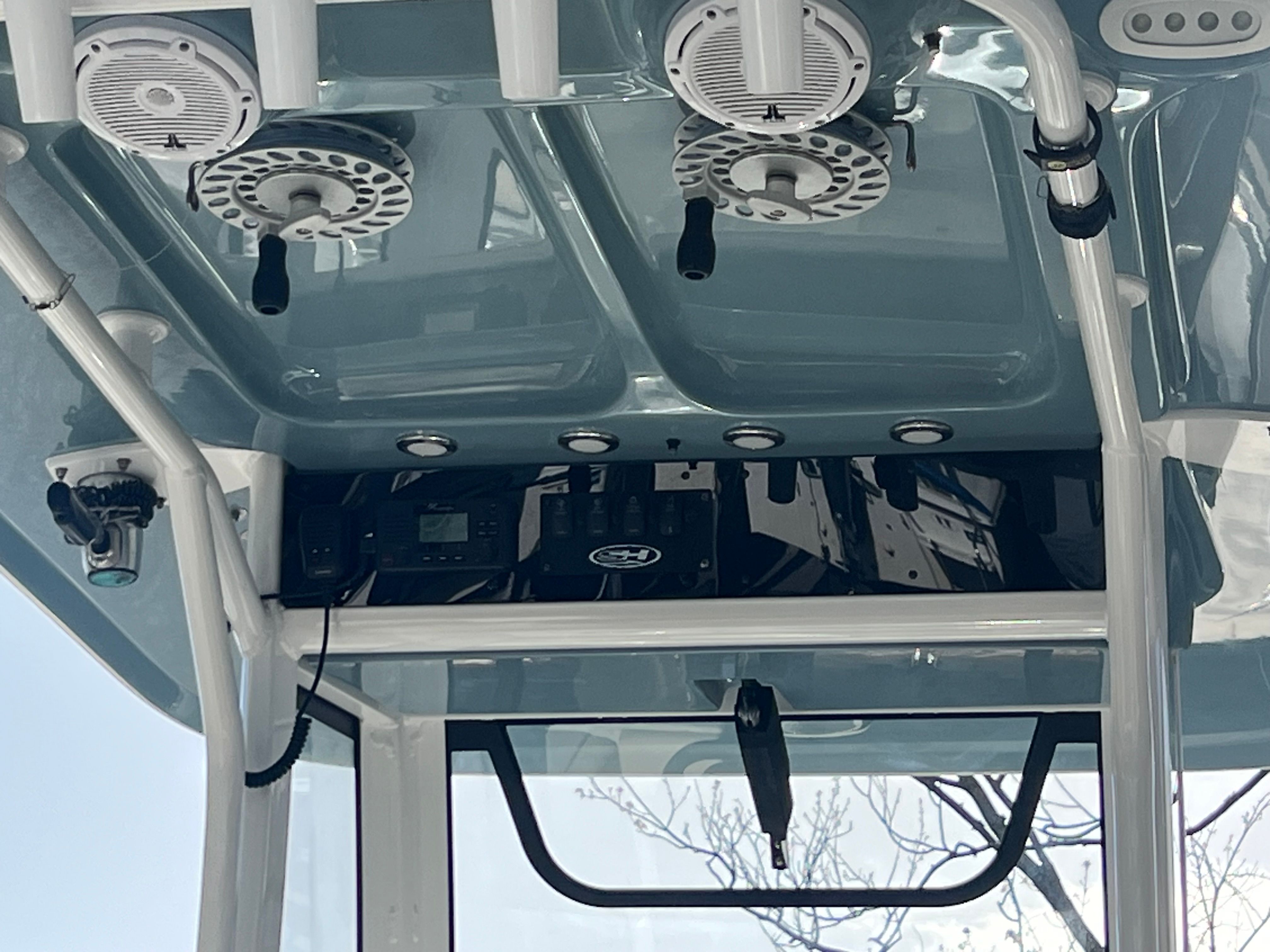 2022 Sea Hunt Gamefish 27 Forward Seating - 13