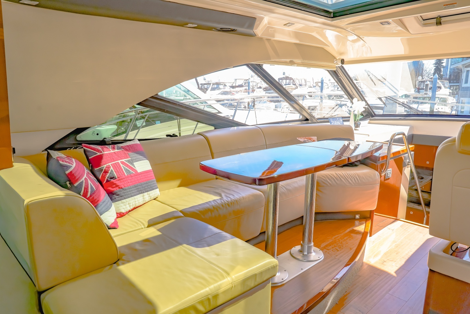 2015 Sea Ray Sundancer 510 - Image 19
