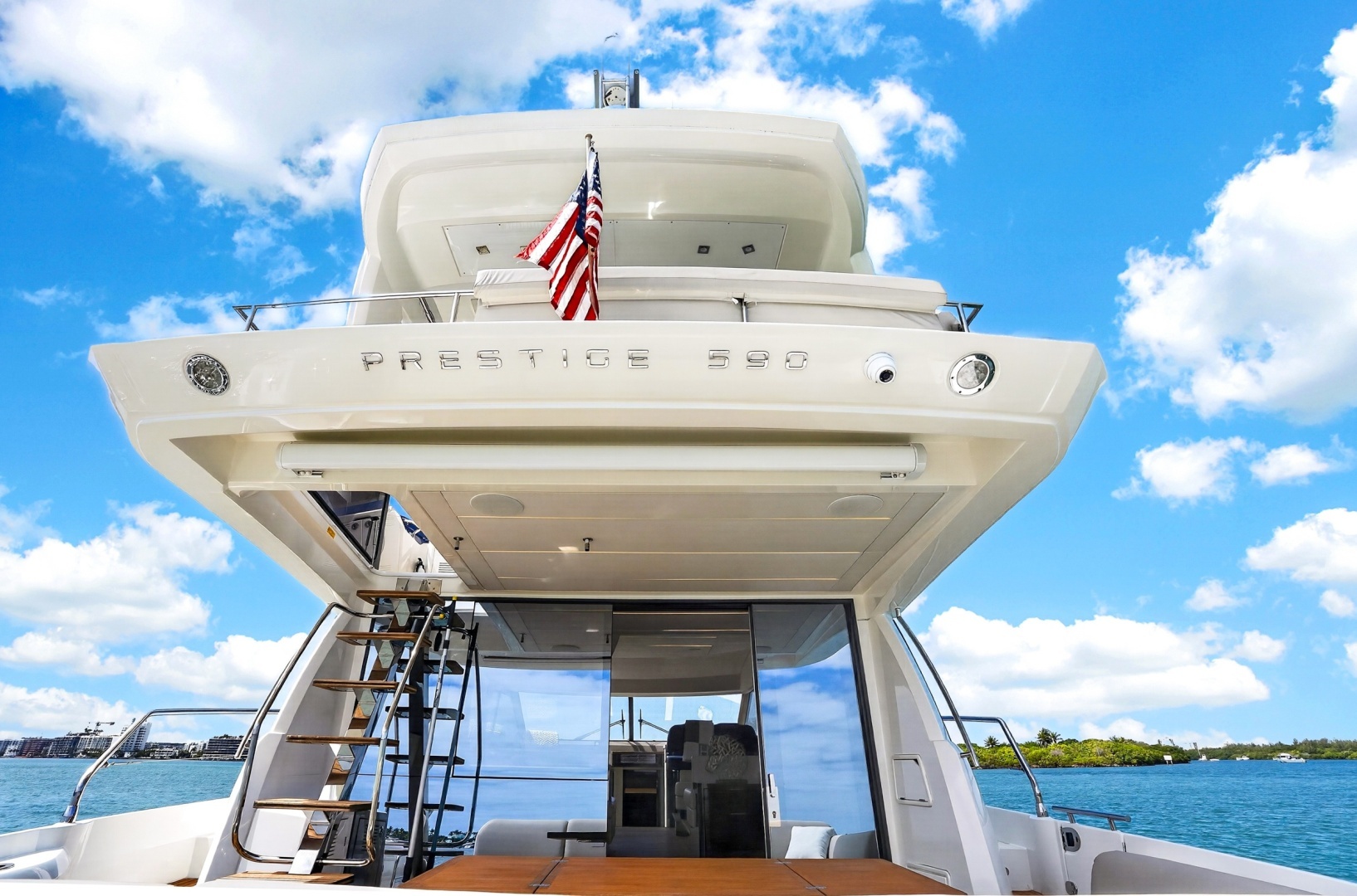 2023 Prestige 590 - Image 18