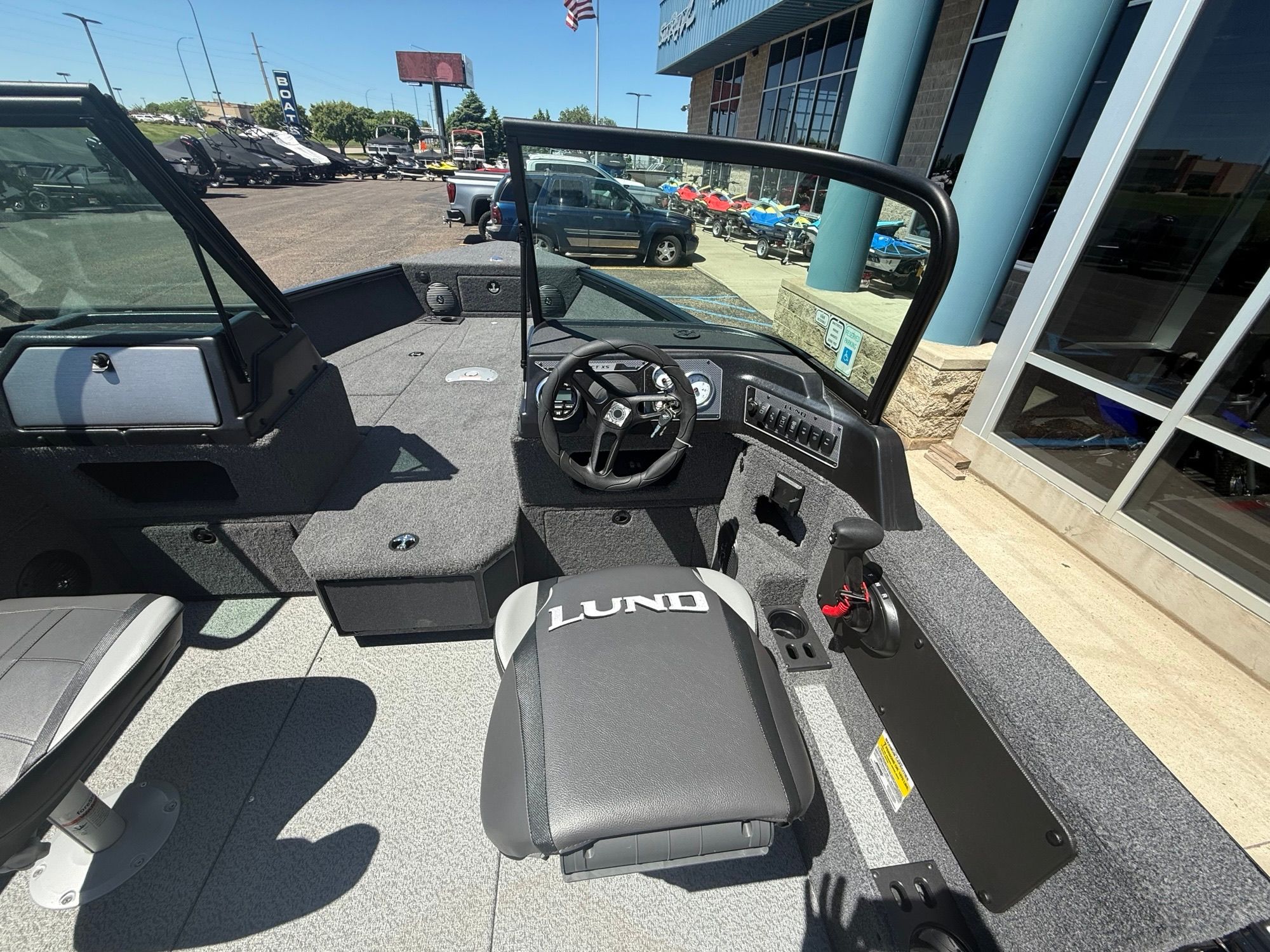 2026 Lund 1875 Impact XS Sport - 27
