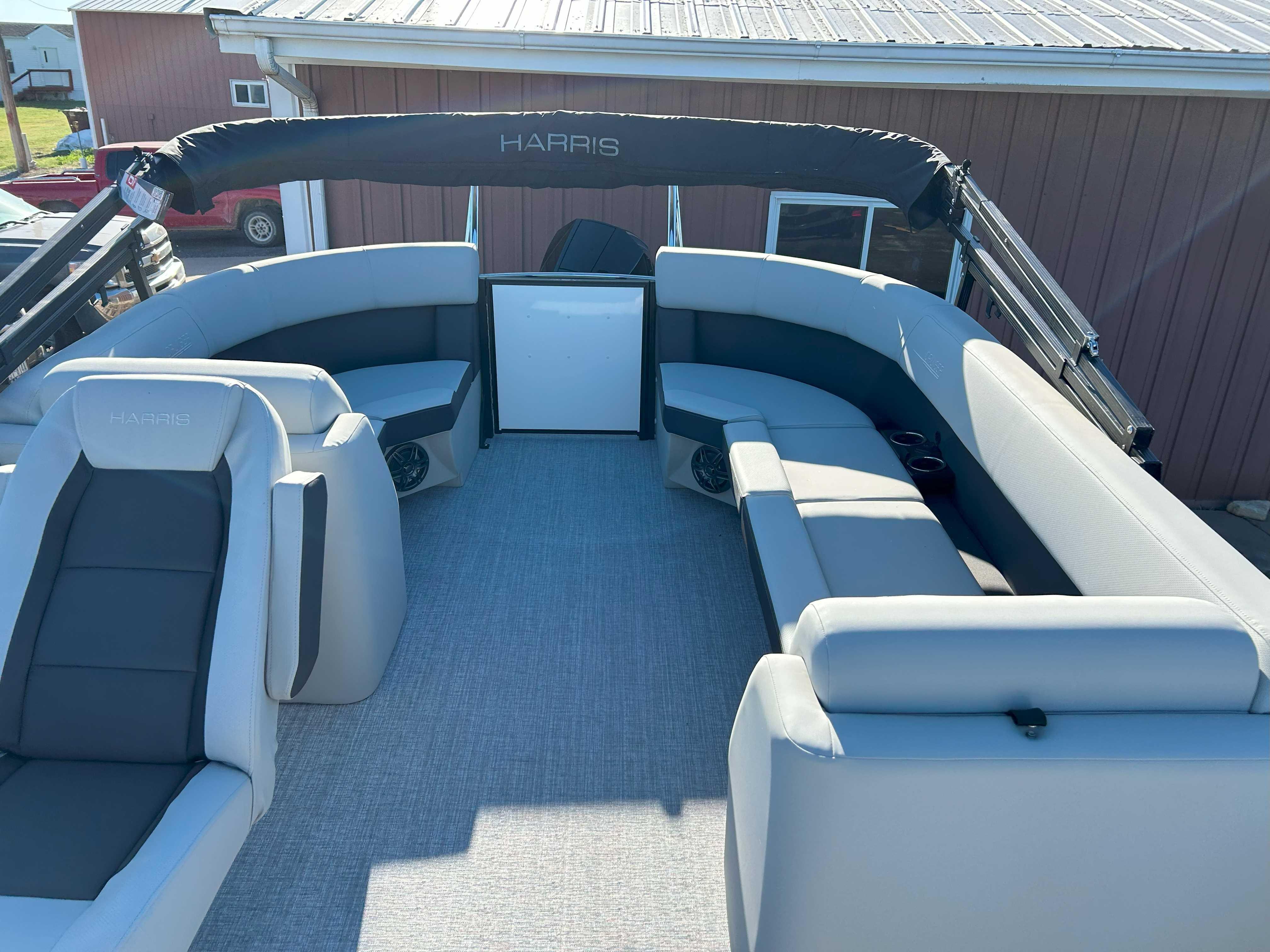 2025 Harris Tritoon Center Walk Through Cruiser