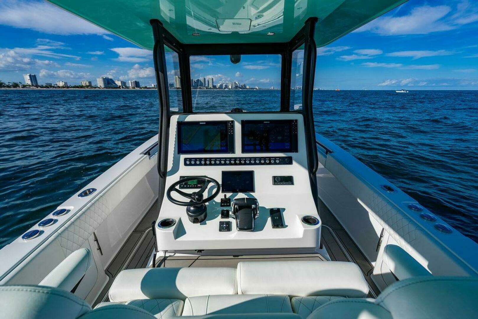 2026 Reef Runner 340 - Image 20