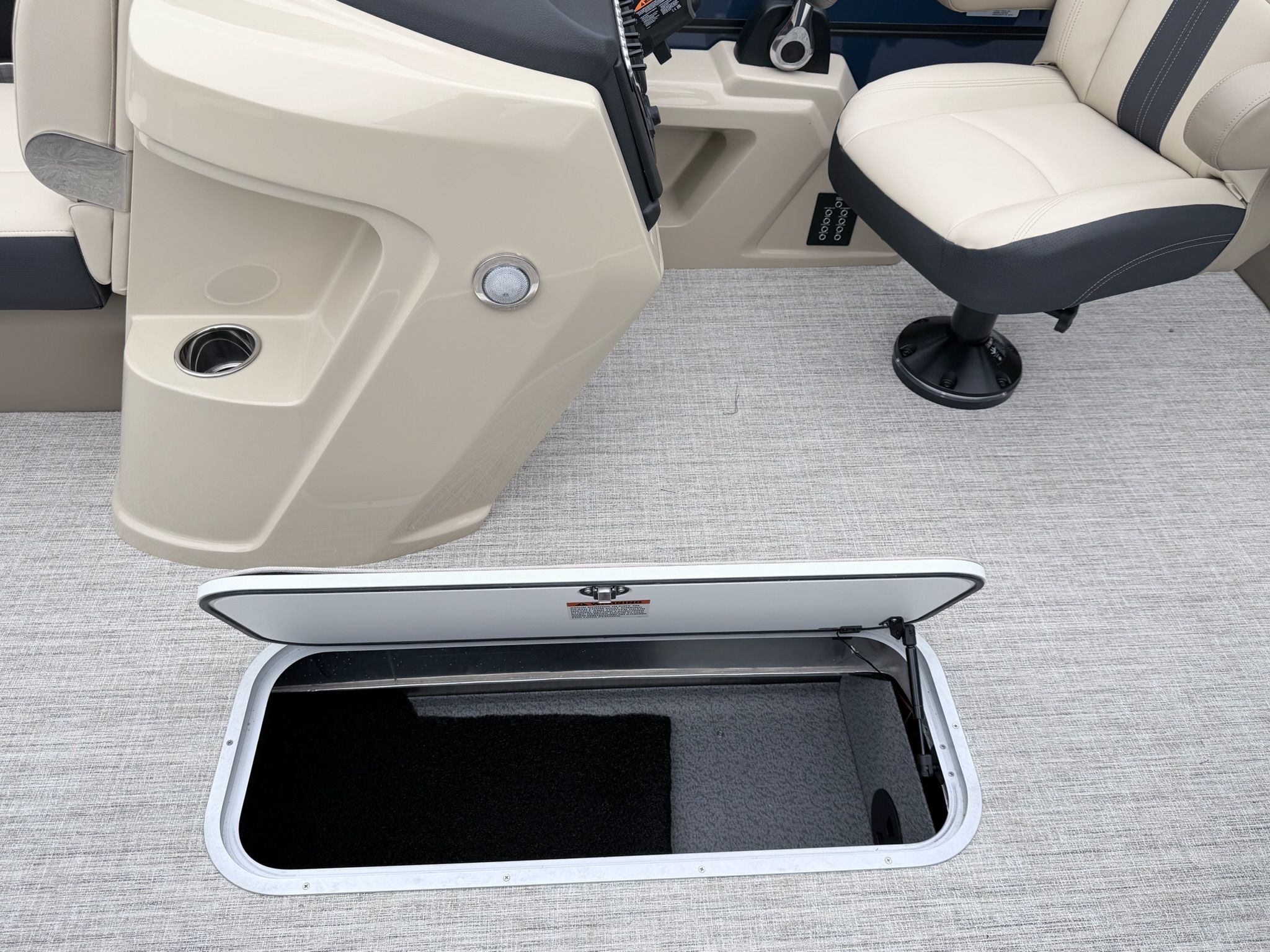 2026 Berkshire 24E CTS 3.0 Tritoon - 5