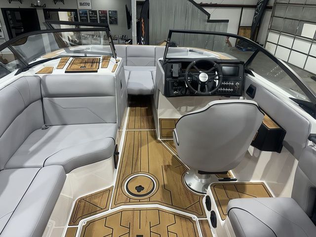2026 Moomba Max - 7