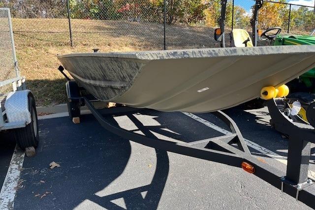 2026 Tracker Grizzly 1754 Utility