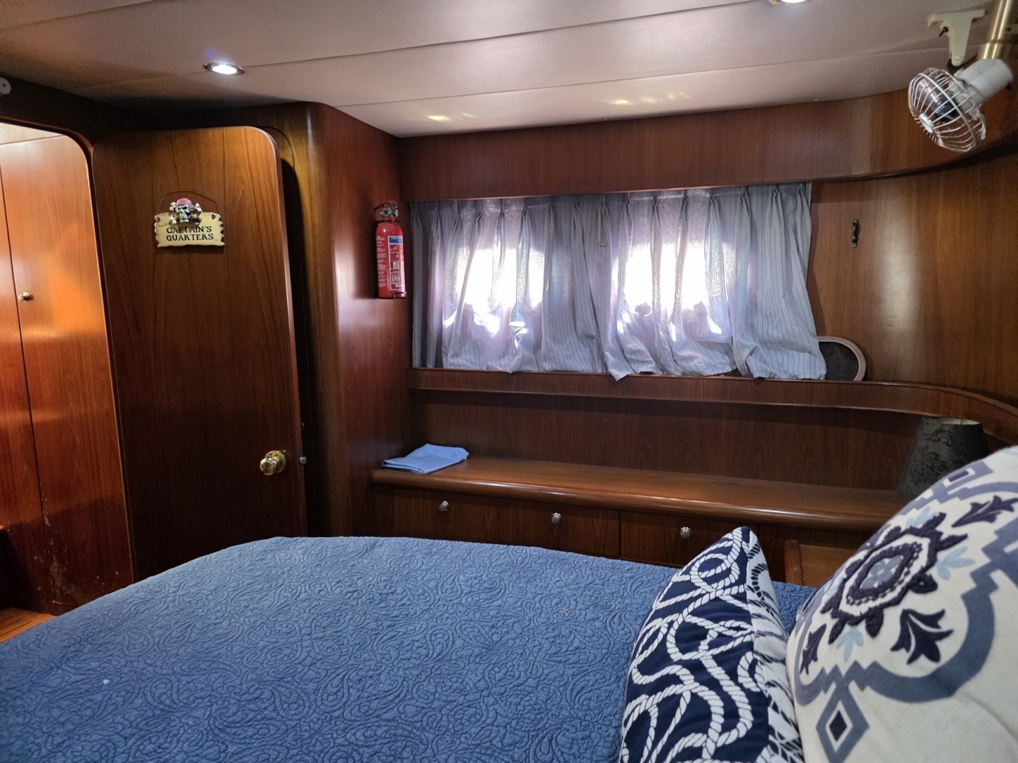 2001 Horizon Sundeck - Image 13