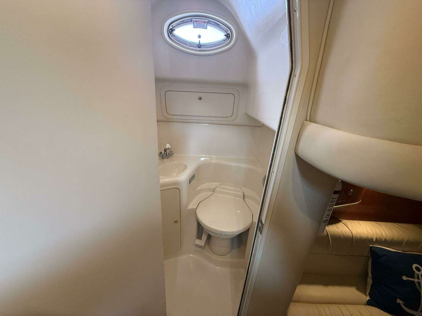 2001 Sea Ray 410 Sundancer - Image 20