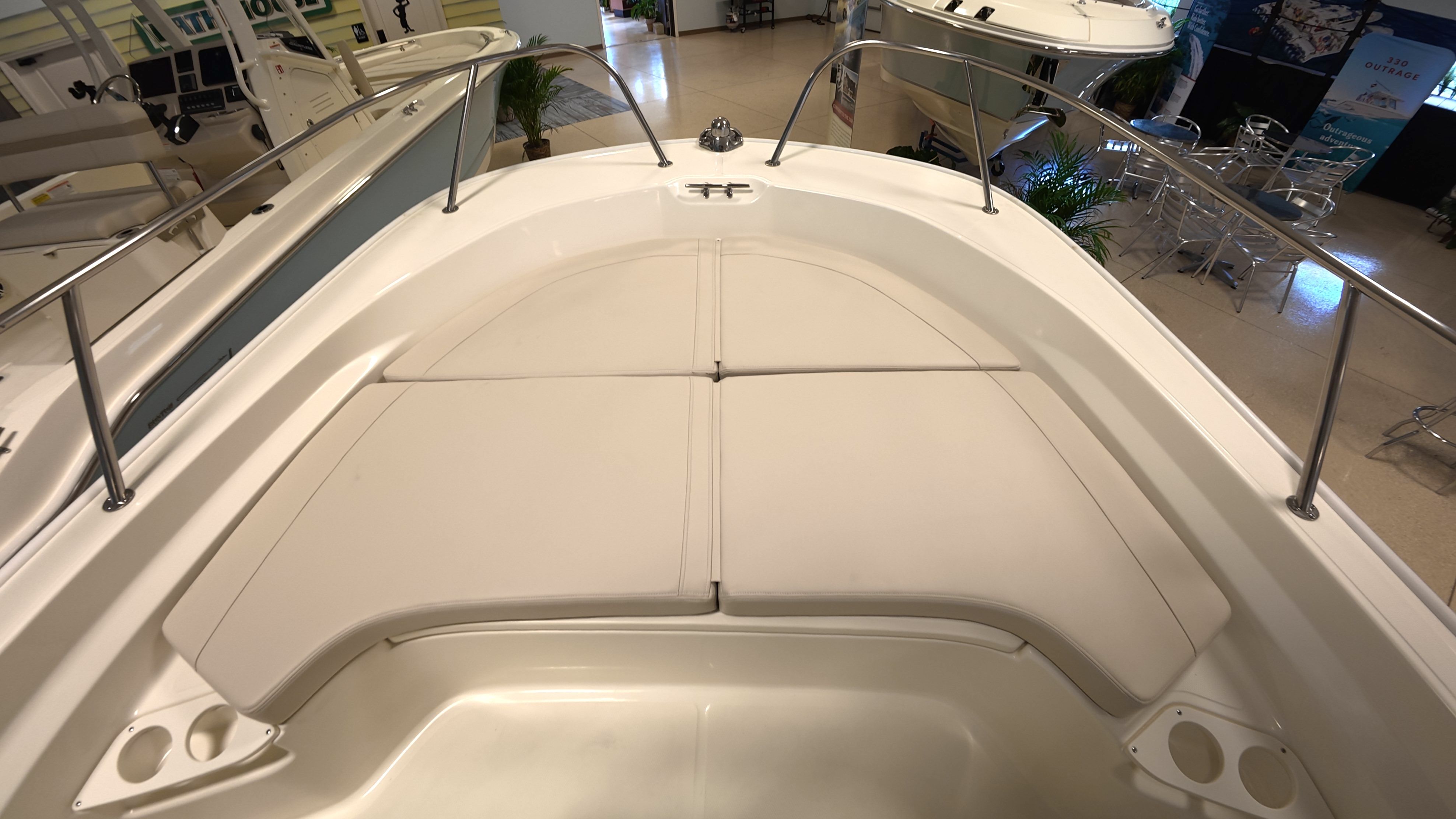 2026 Boston Whaler 190 Montauk - 18