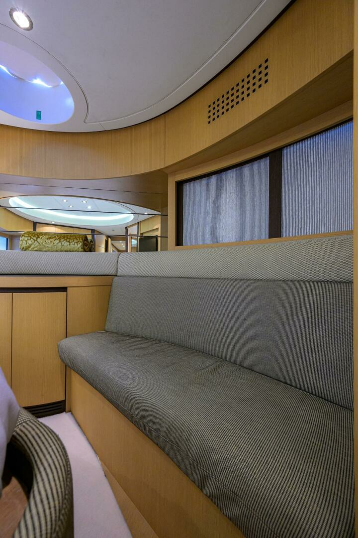2009 Pershing 90 Express - Image 29