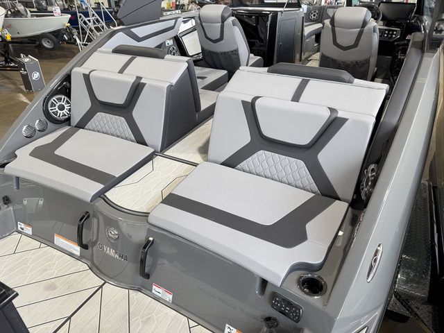 2025 Yamaha Boats 222XE - 5