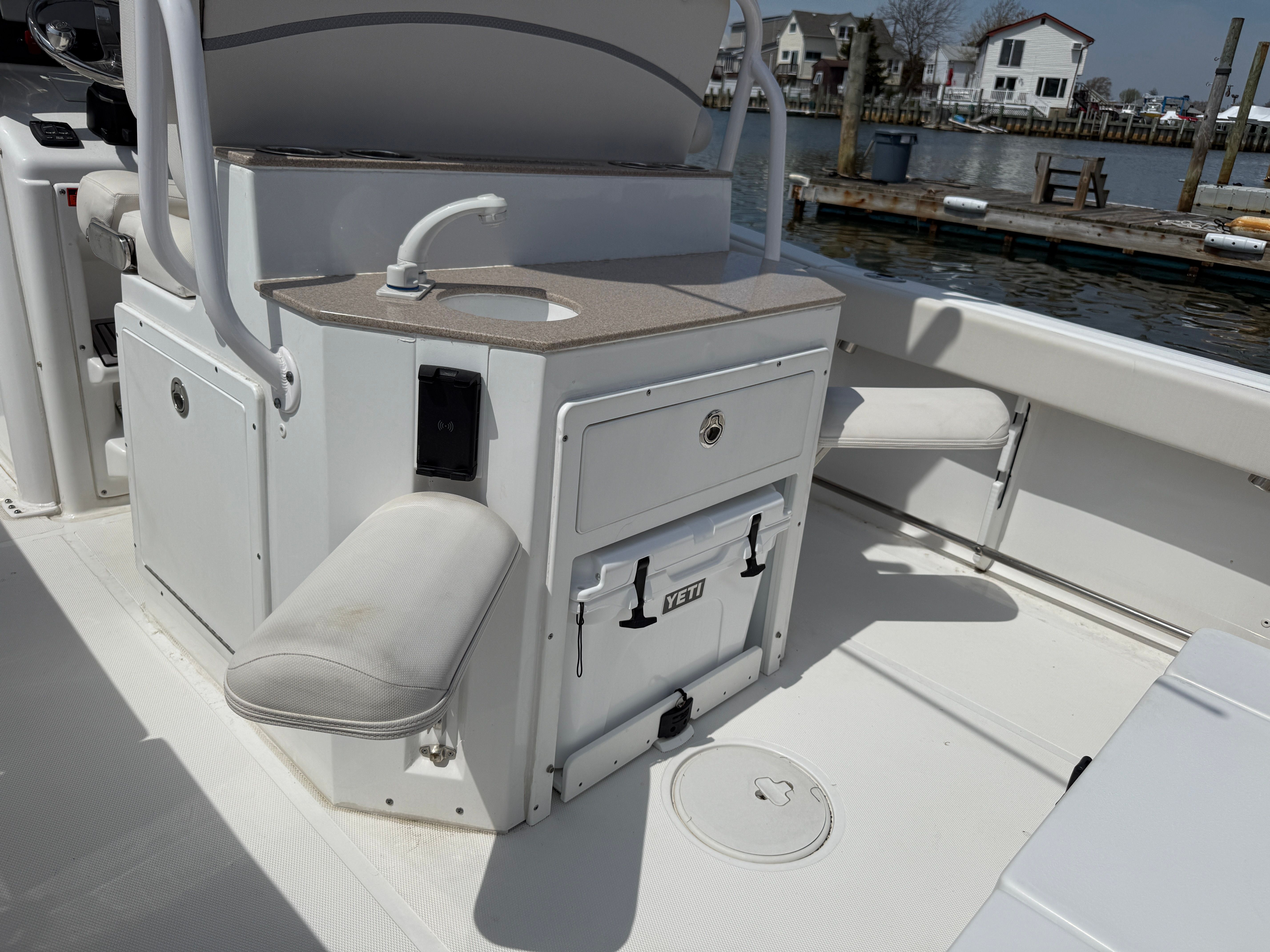 2023 Sea Hunt Ultra 265 SE - 25