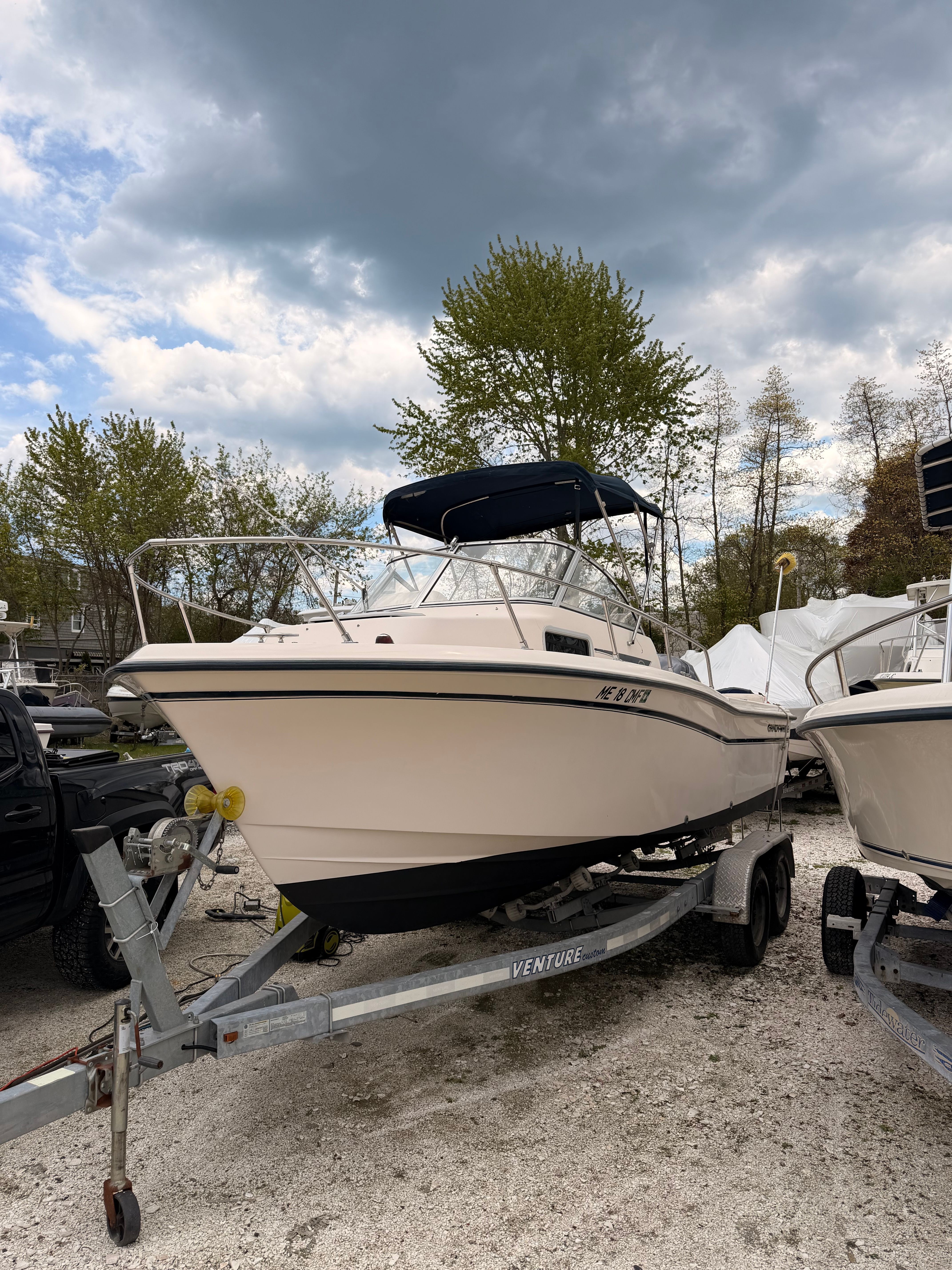 2005 Grady-White Adventure 208
