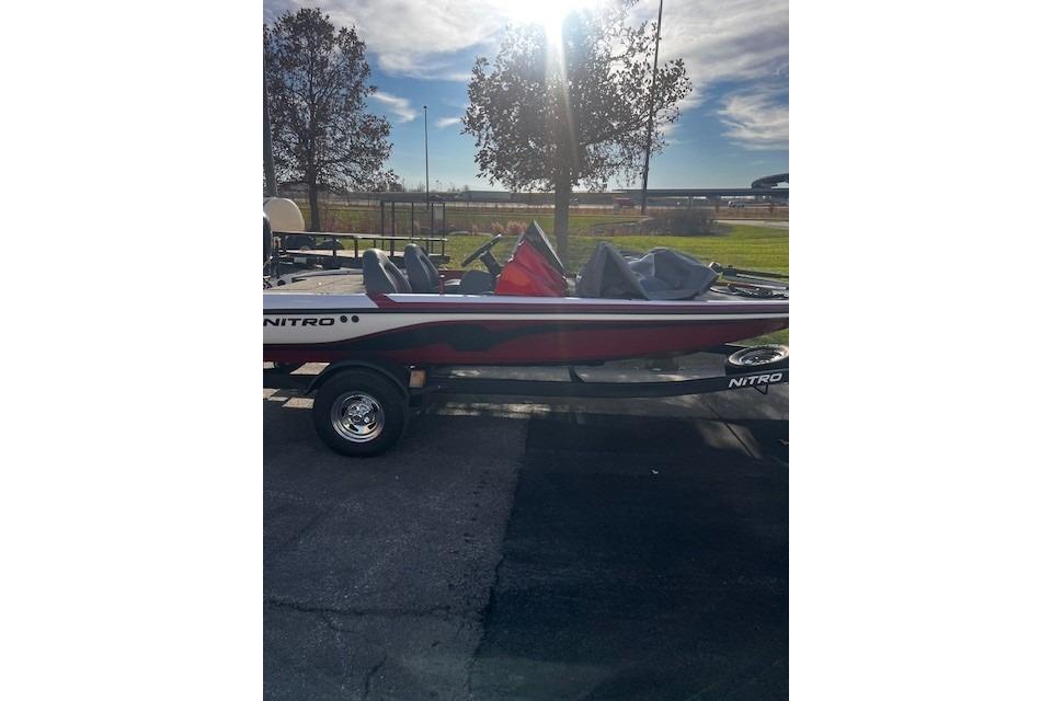 2026 Nitro Z17 boat on trailer, parked outdoors under a sunny sky.