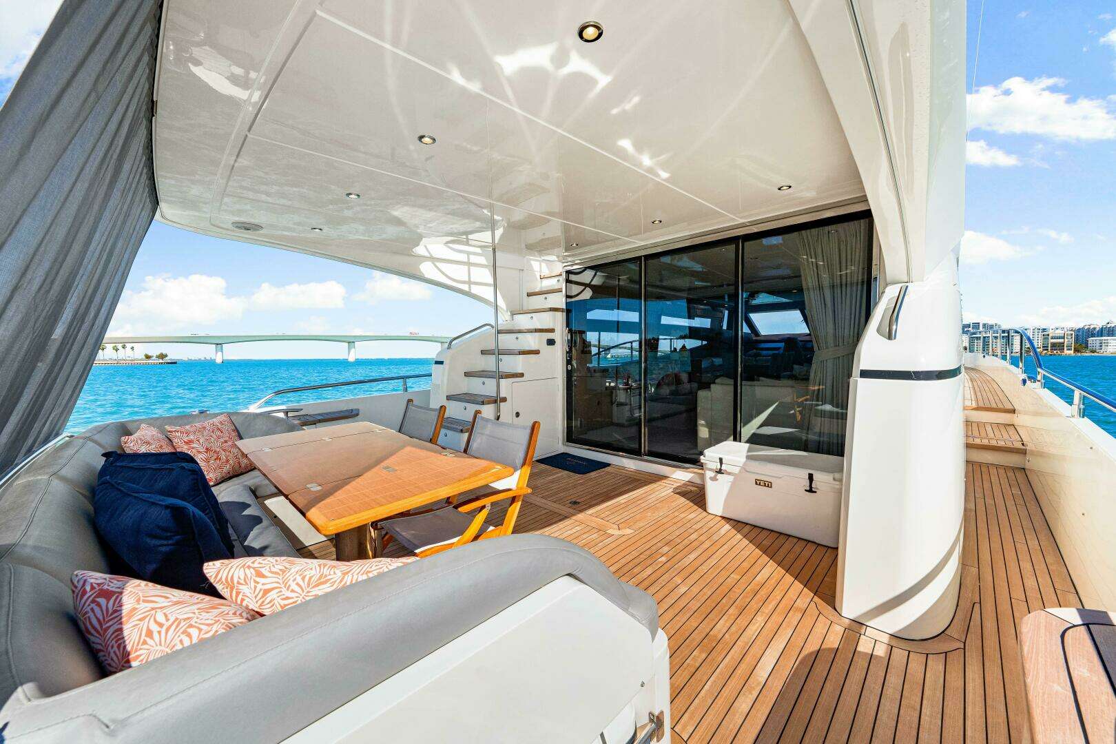 2014 Princess Y72 - Image 76