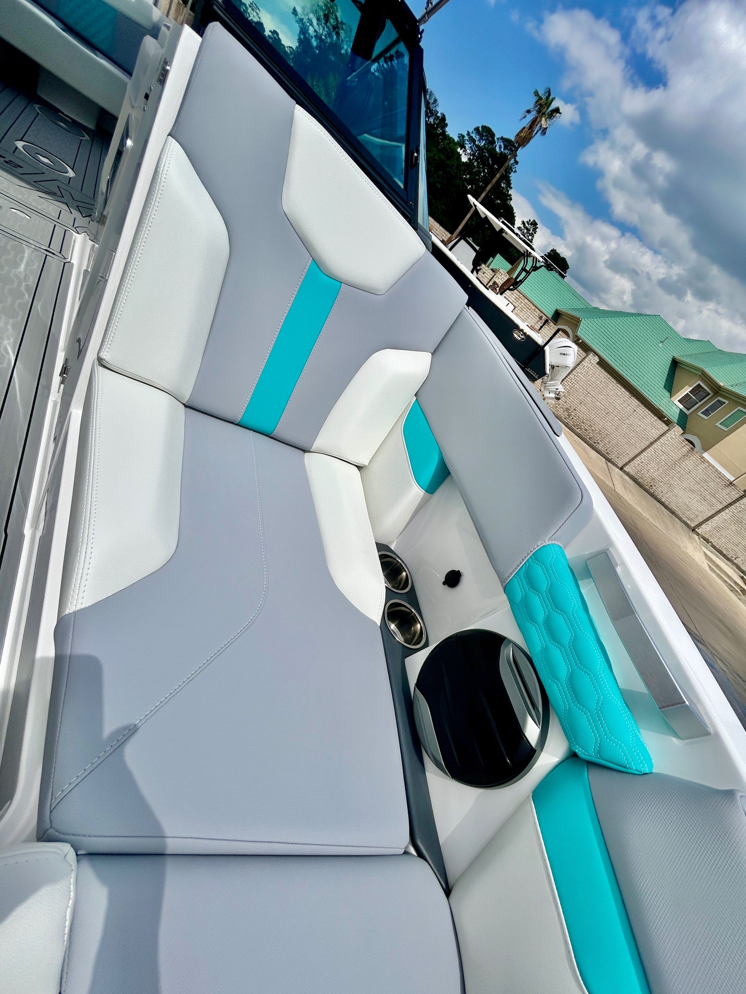 2026 MasterCraft XT22 - 22