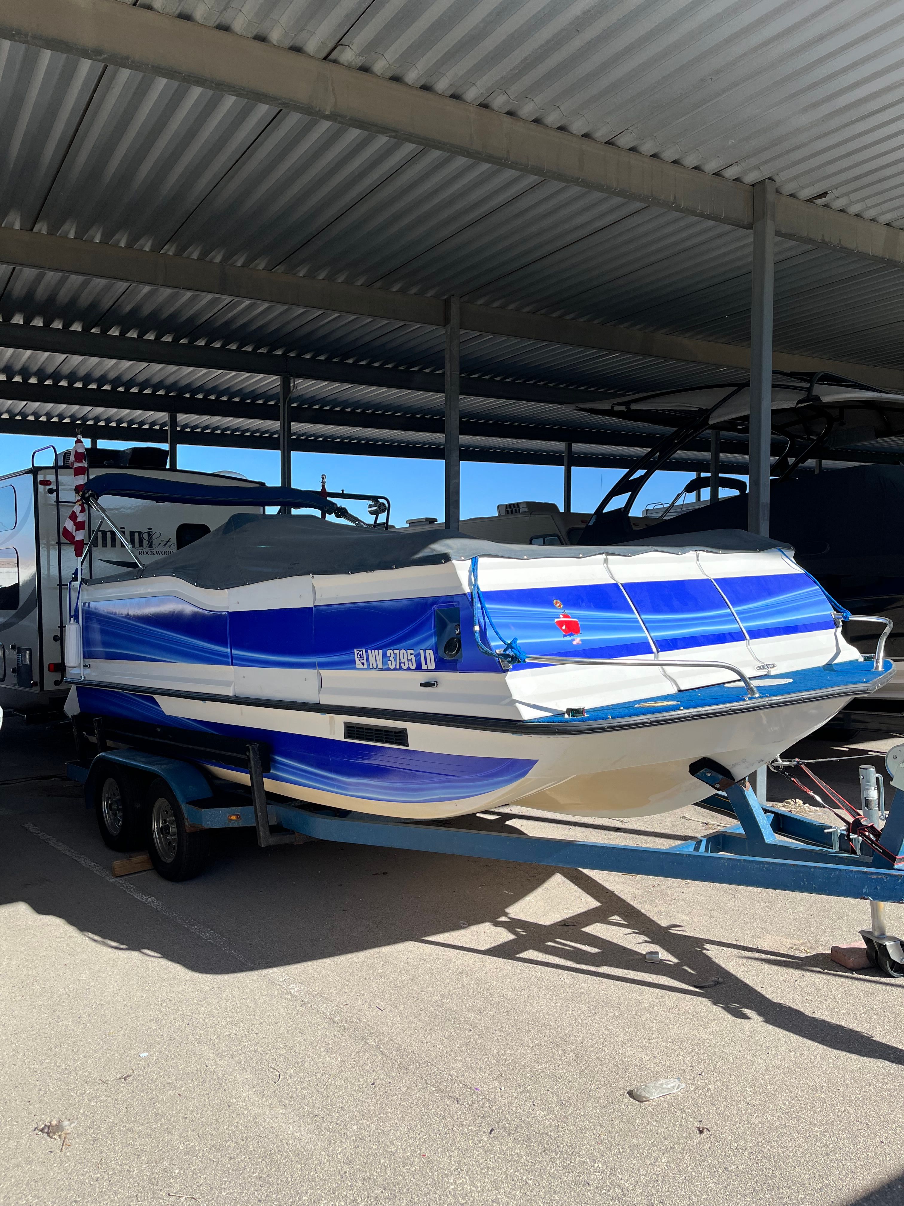 1992 Ozark 22’ Deck Boat - 4