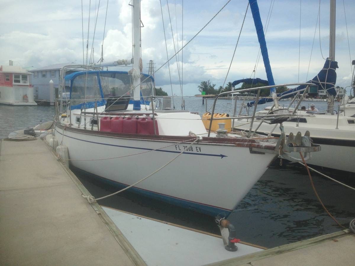 1981 Mariner 39 - 8