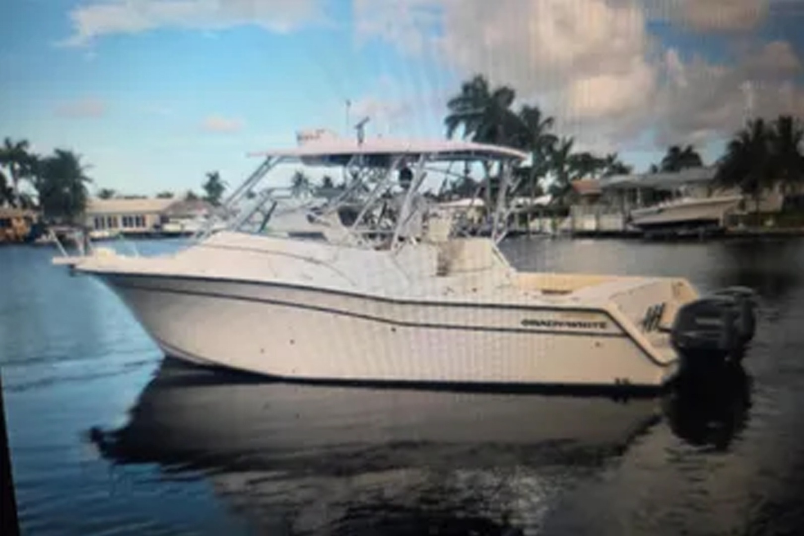 2004 Grady-White Express 330 - Image 6