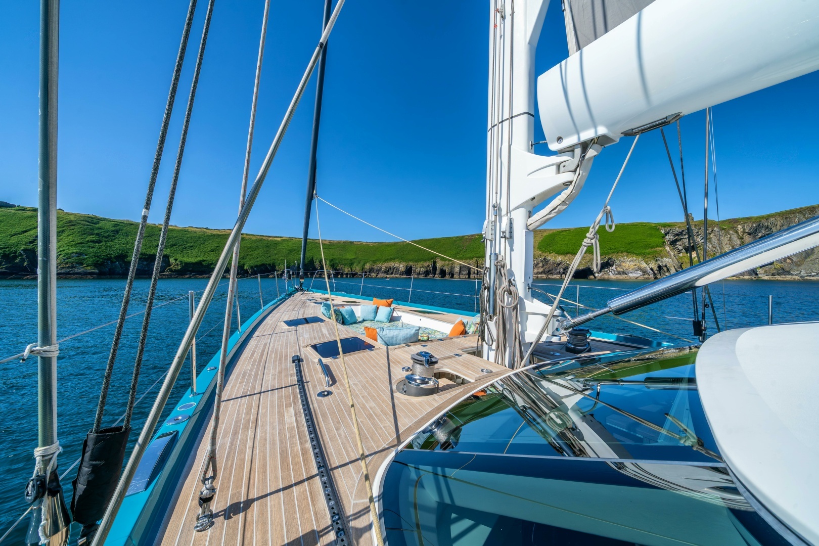 2013 Oyster Yachts Oyster 885 - Image 13