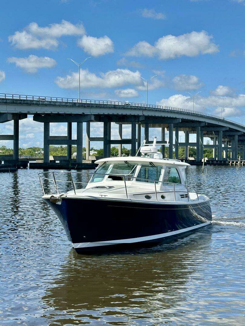 2022 Back Cove 34O - Image 3