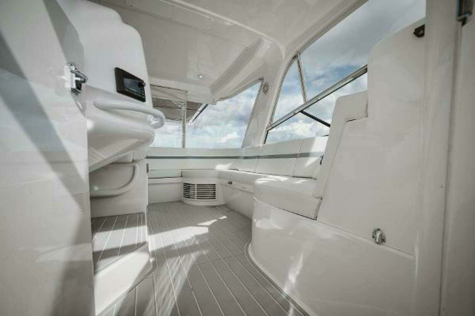 2018 Intrepid 475 Sport Yacht - Image 22