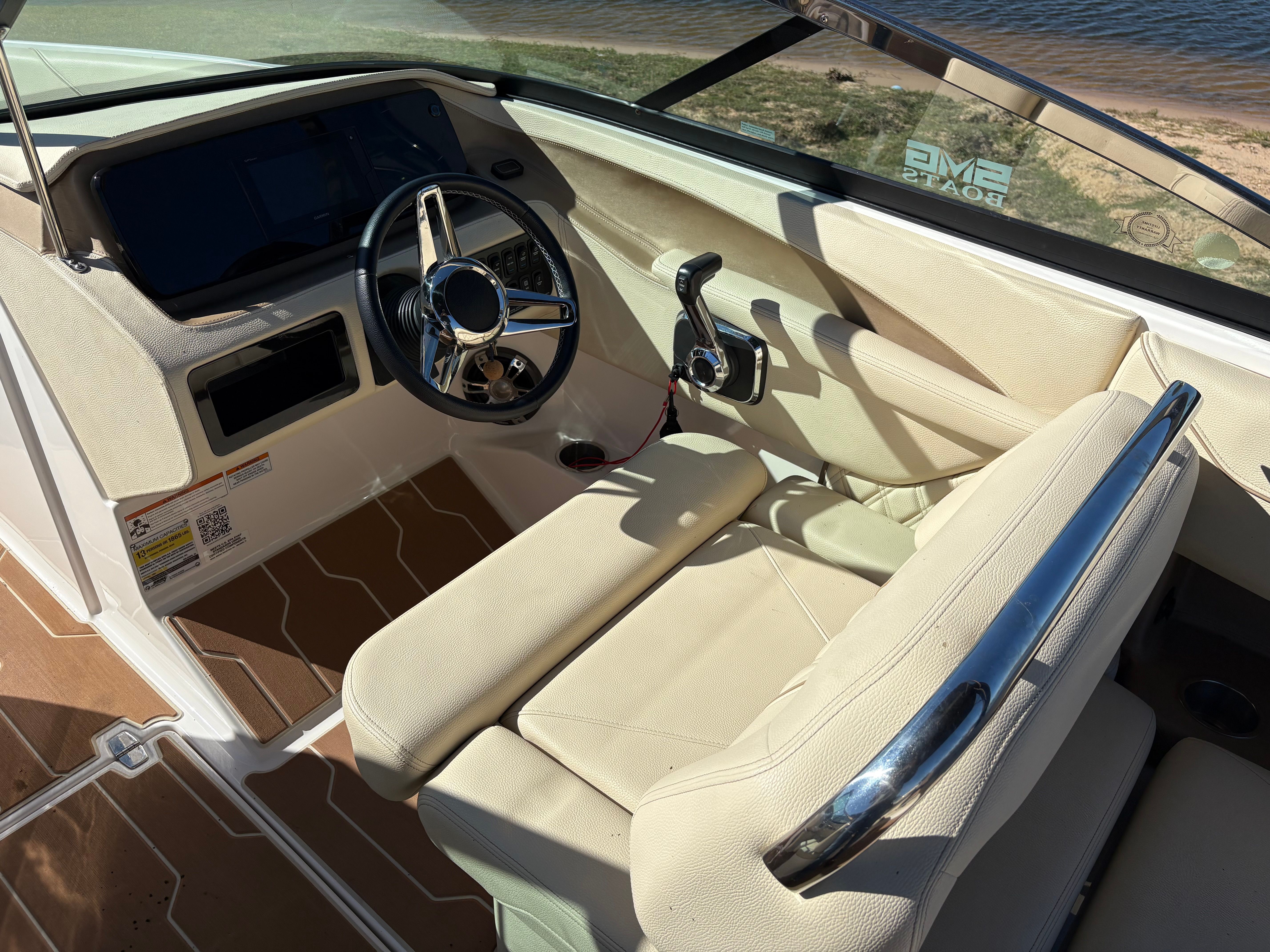 2019 REGAL LS4 - Image 12