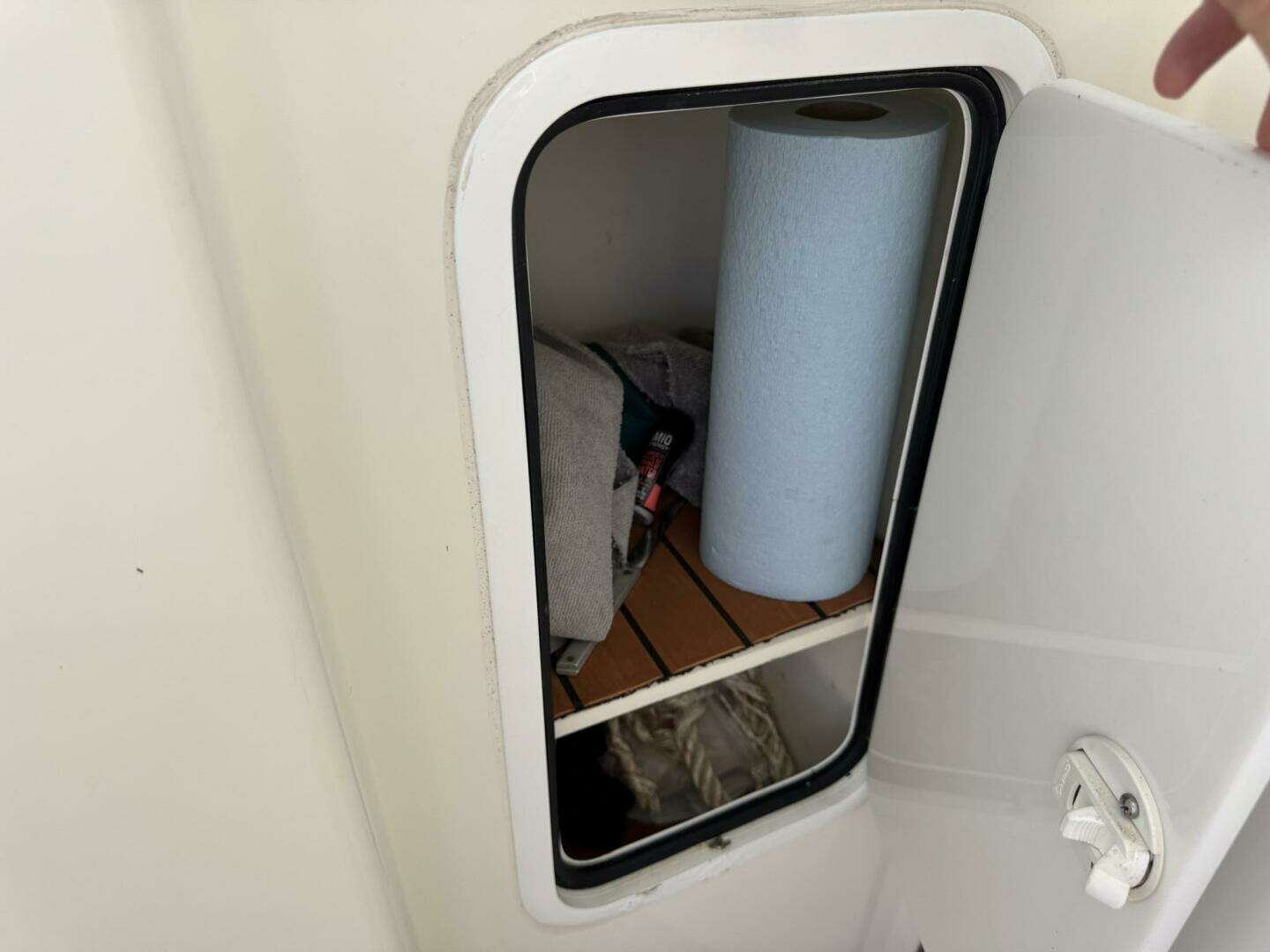 2003 Cruisers Yachts 3772 - Image 50