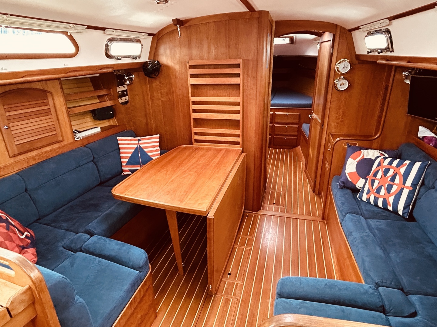 2004 Sabre 426 - Image 40