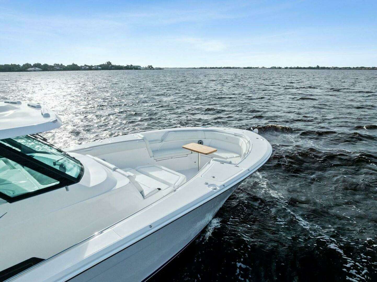2022 Bertram — - Image 11