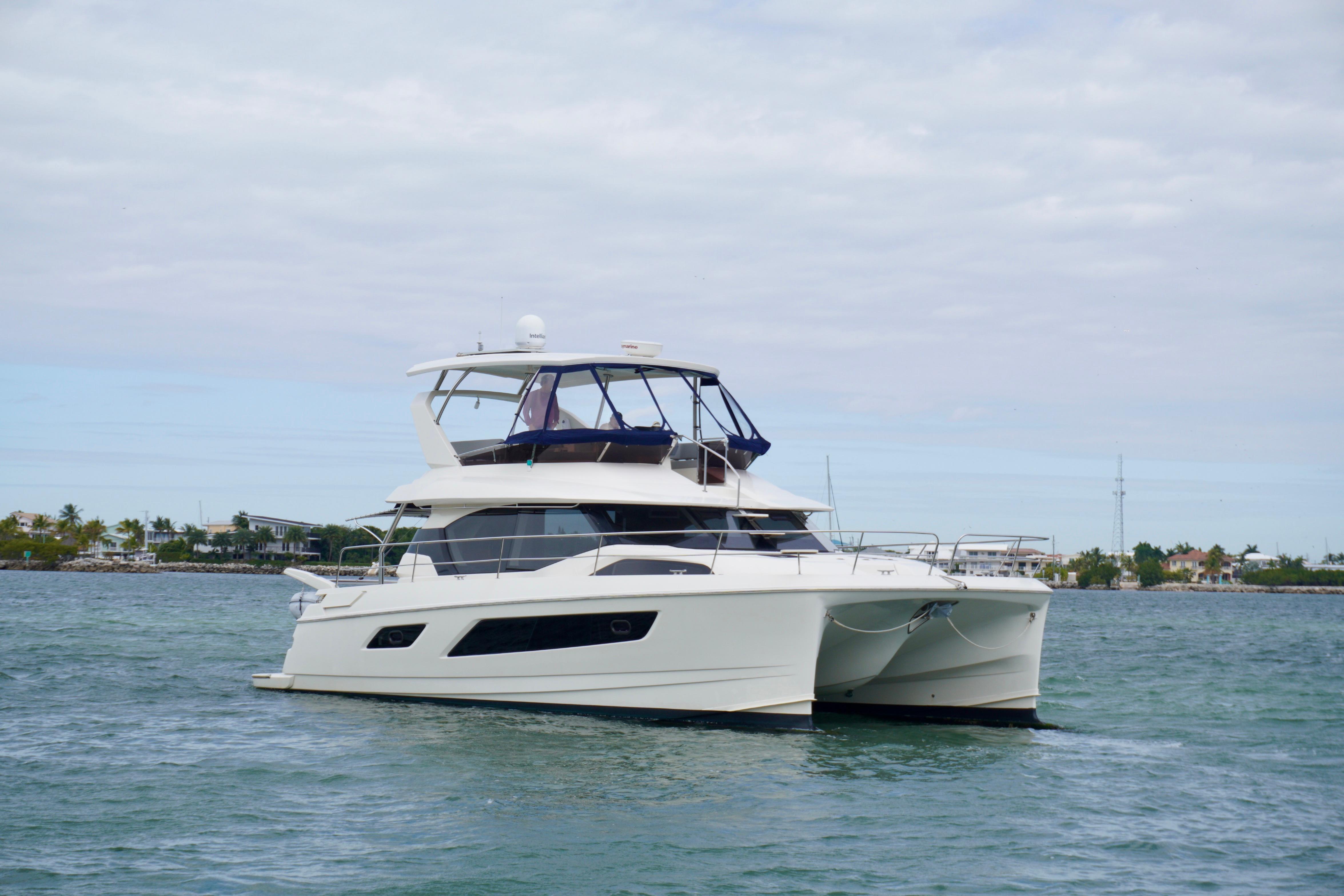 2016 Aquila 44 Yacht