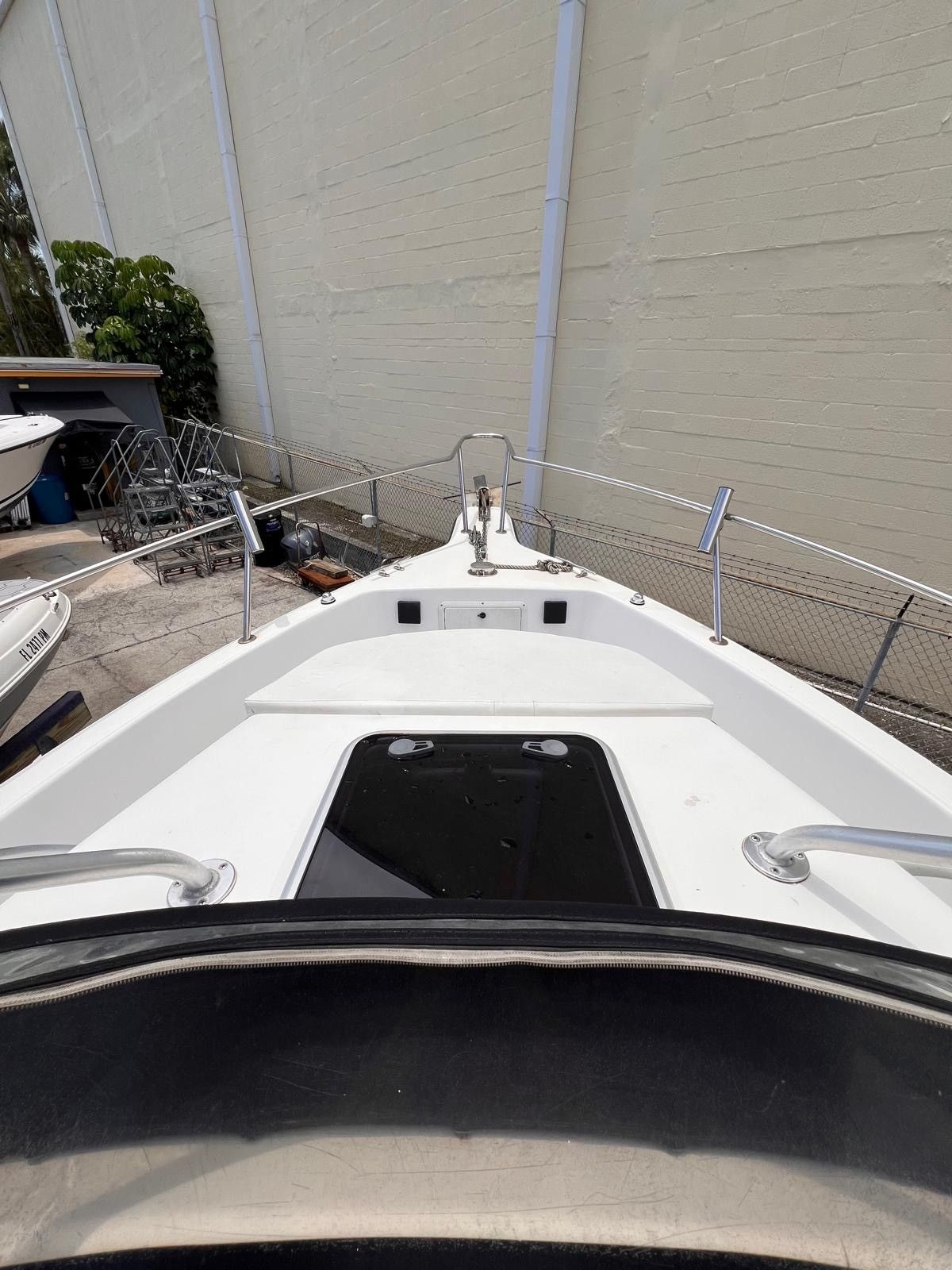 1998 Century Sport Cabin - 5