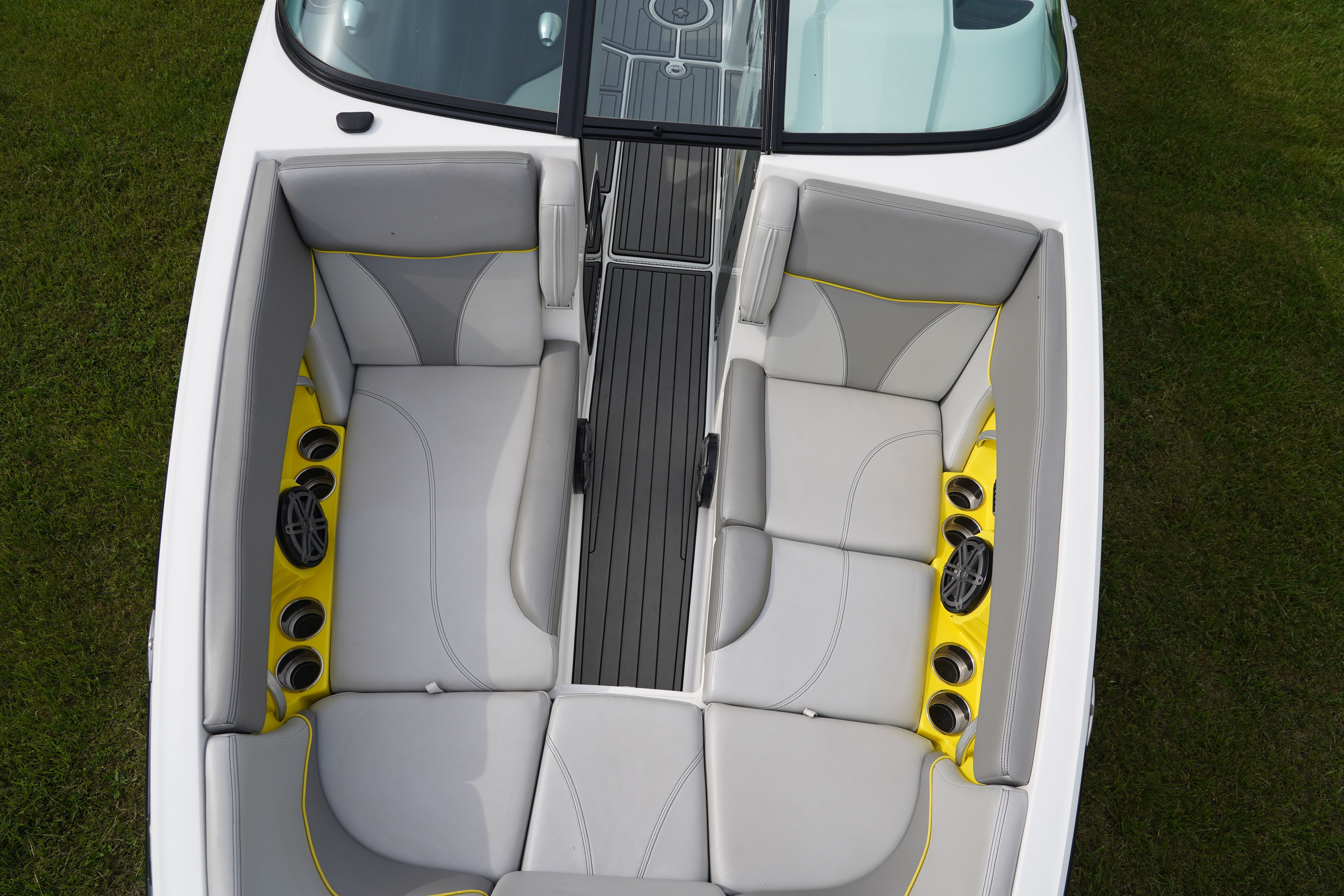 2016 MasterCraft X26 - 14
