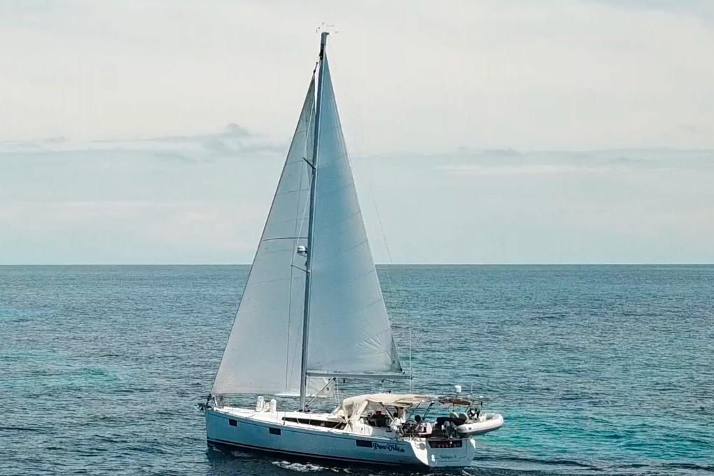 2013 Beneteau Oceanis 48