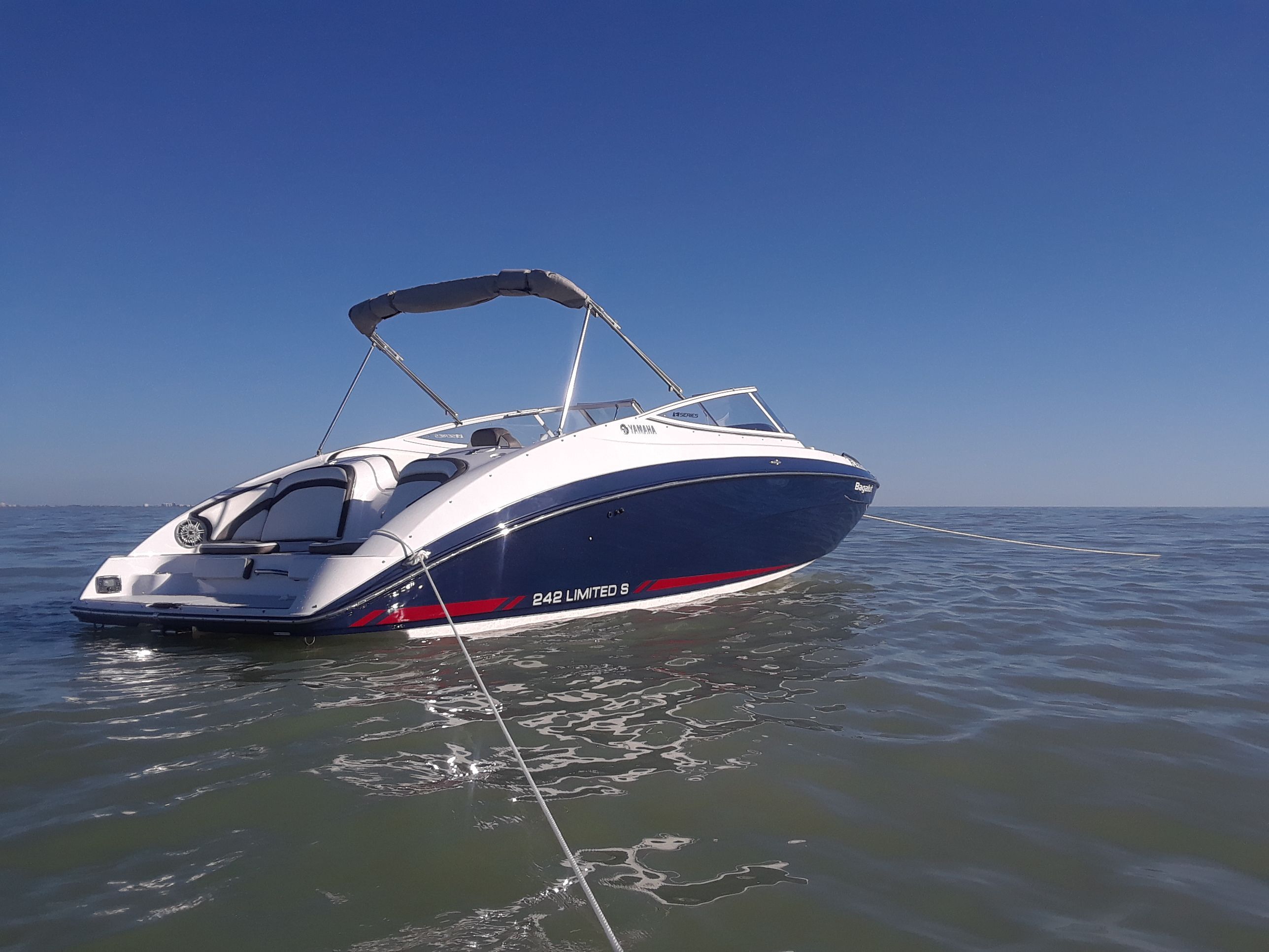 2016 Yamaha Boats 242 Limited E-Series - 2