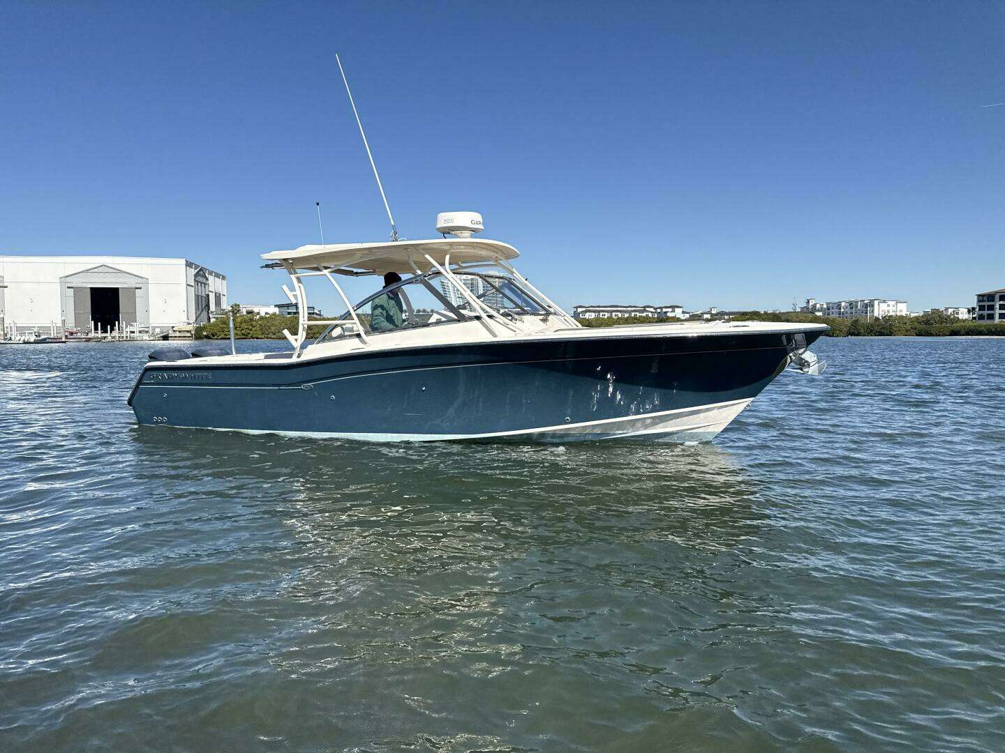 2016 Grady-White 307 Freedom - Image 2