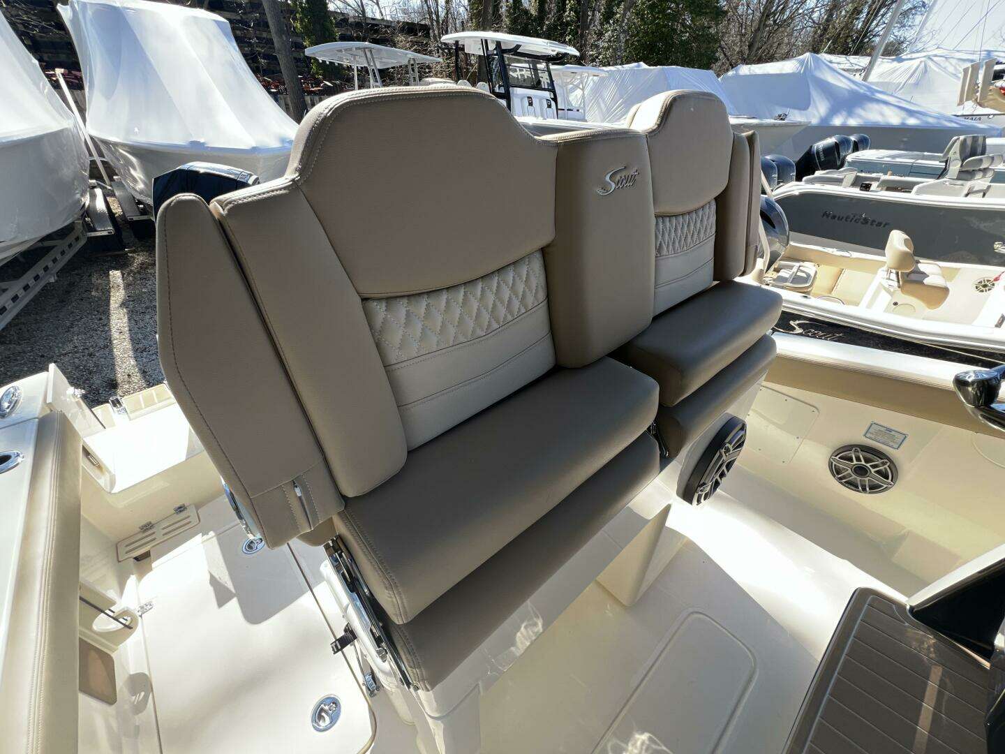 2025 Scout 260 LXF - Image 16