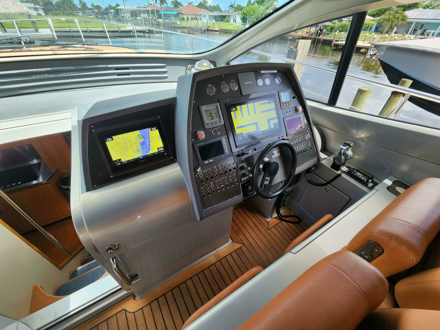 2006 Pershing — - Image 11