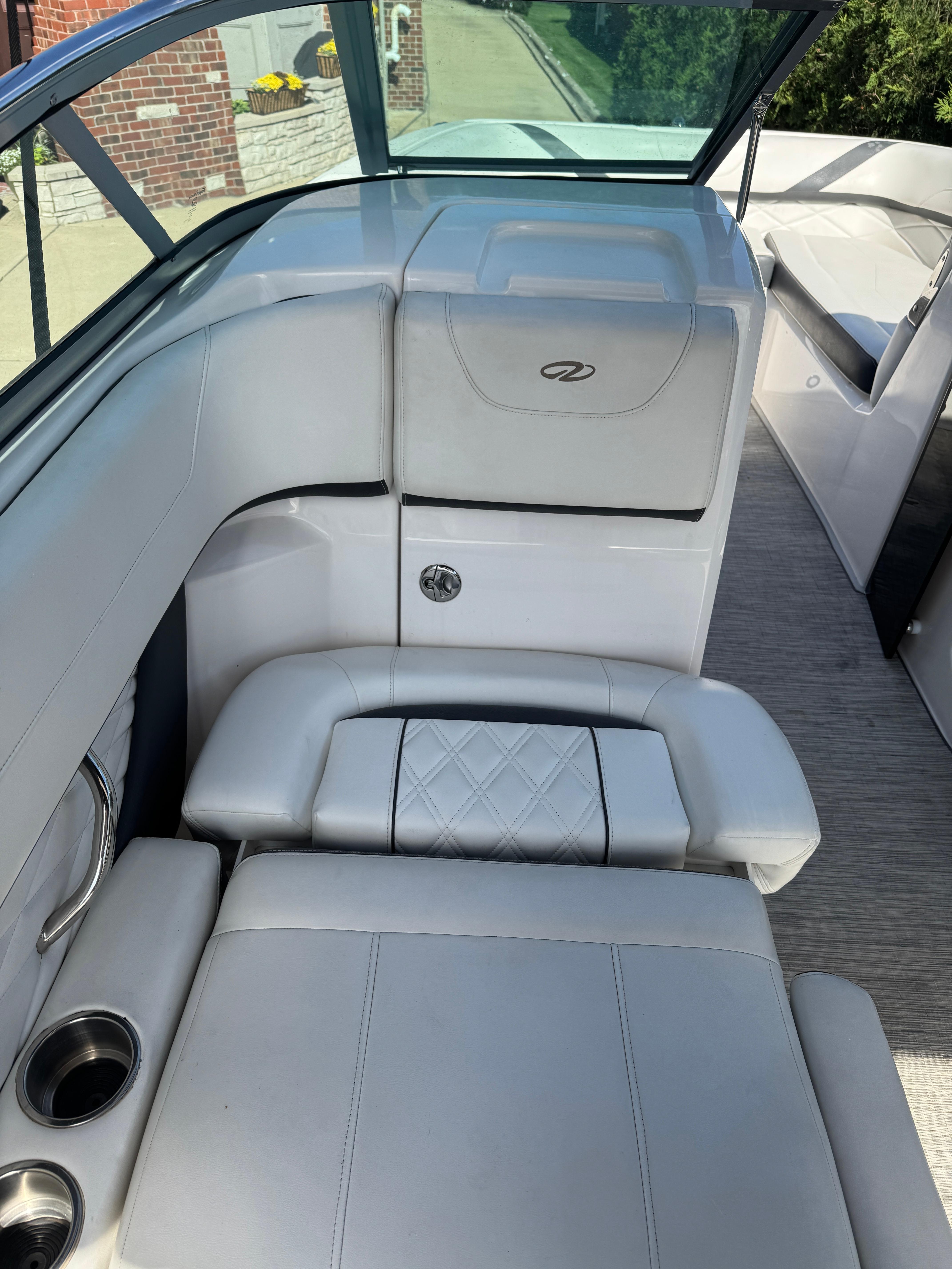 2018 Regal 26 FasDeck - 12