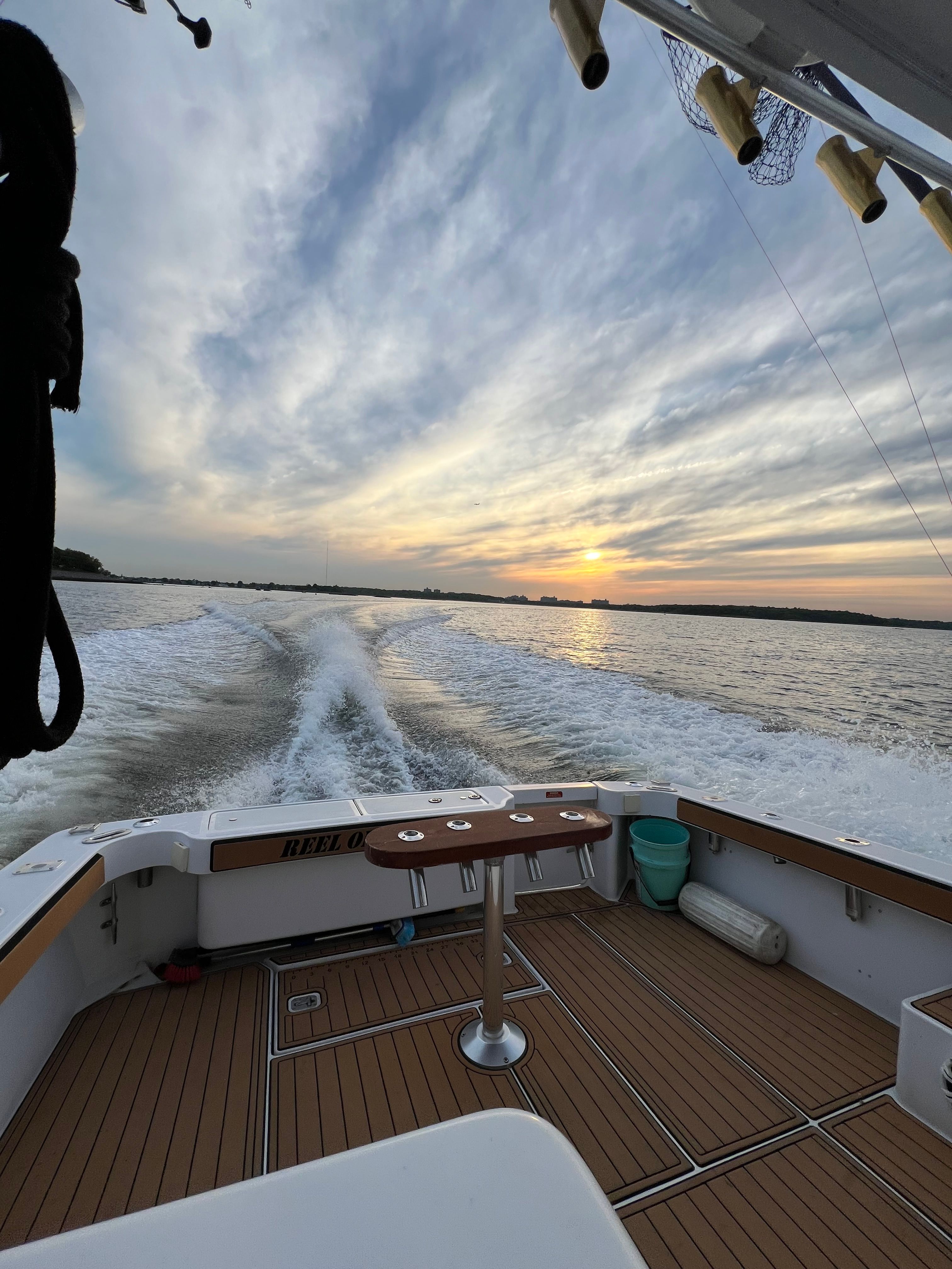 1998 Luhrs 32 - 23