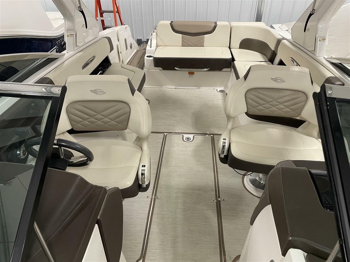 2019 Chaparral 297 SSX - Image 10